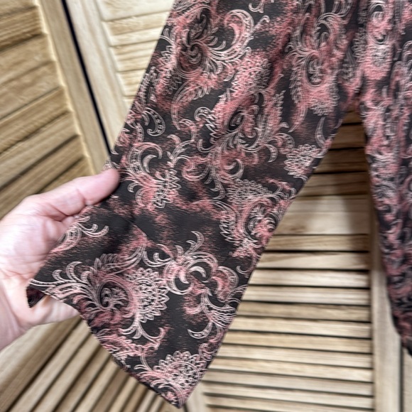 Russ Women's Blouse - Black and Brown Paisley 20W - Picture 3 of 10